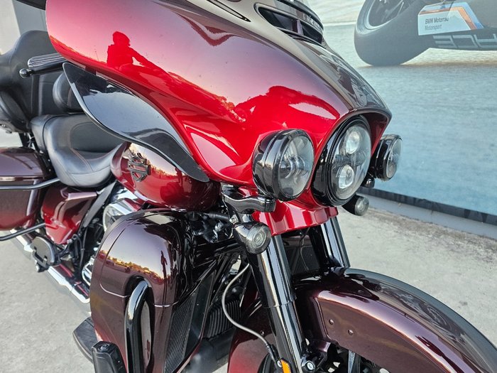 2018 HARLEY-DAVIDSON FLHTKSE CVO ULTRA LIMITED Red