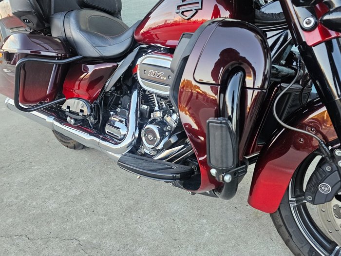 2018 HARLEY-DAVIDSON FLHTKSE CVO ULTRA LIMITED Red