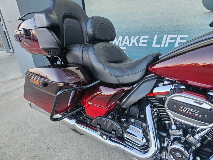 2018 HARLEY-DAVIDSON FLHTKSE CVO ULTRA LIMITED Red