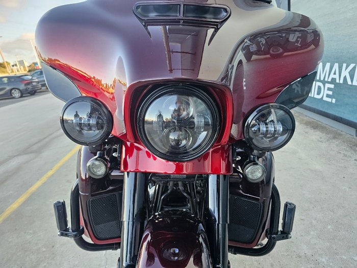 2018 HARLEY-DAVIDSON FLHTKSE CVO ULTRA LIMITED Red