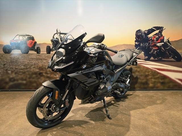 2026 BMW R 1300 RS Triple Black
