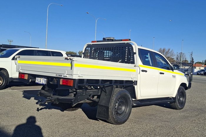 2021 Toyota Hilux SR