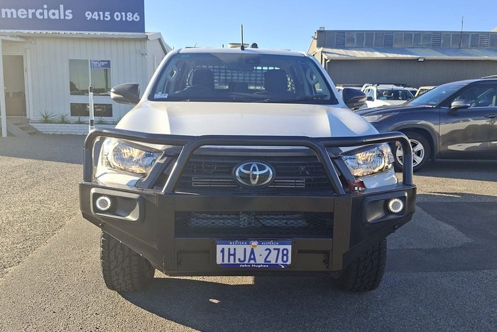 2021 Toyota Hilux SR