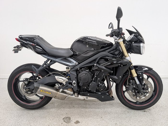 2016 Triumph STREET TRIPLE 660 Black