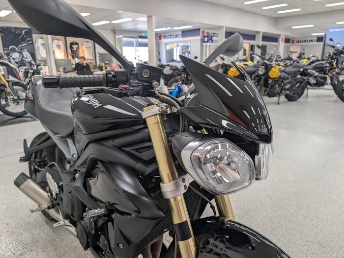 2016 Triumph STREET TRIPLE 660 Black