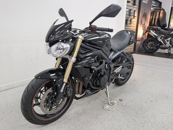 2016 Triumph STREET TRIPLE 660 Black