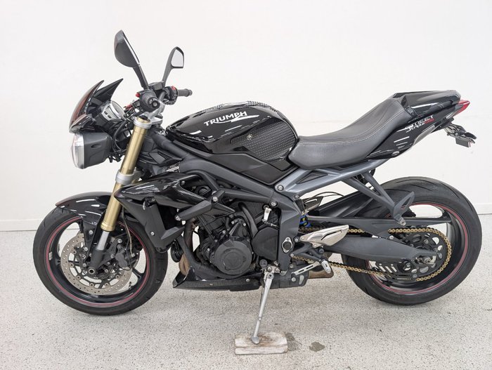 2016 Triumph STREET TRIPLE 660 Black