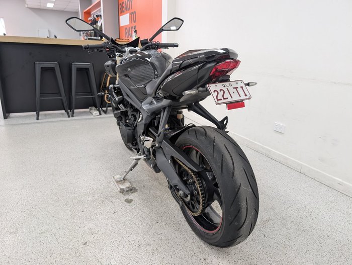 2016 Triumph STREET TRIPLE 660 Black