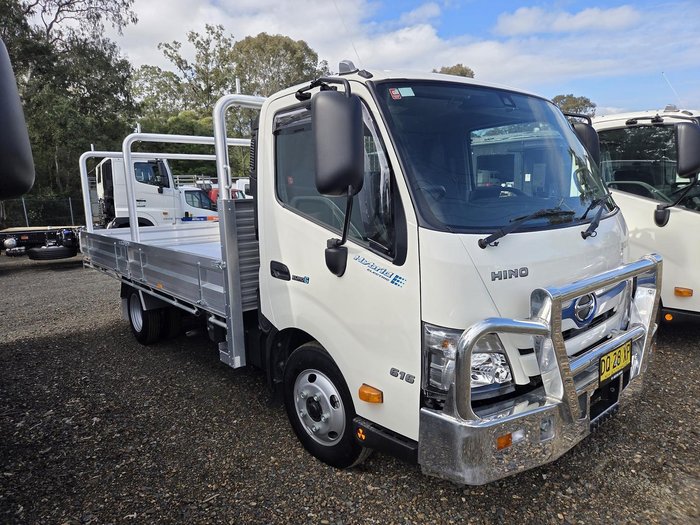 2025 Hino 300 Series