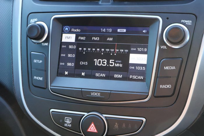 2016 Hyundai Accent Active