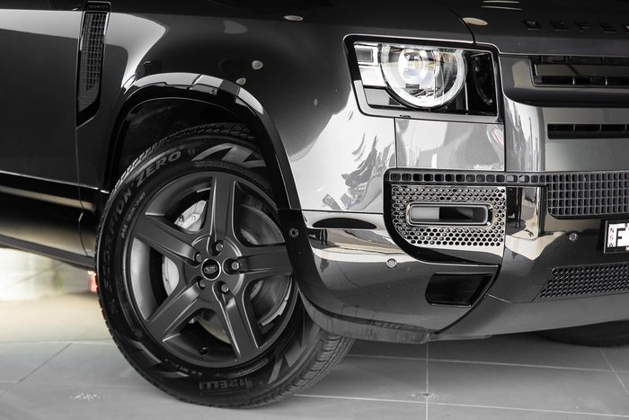 2025 Land Rover Defender 110 P400 X-Dynamic SE
