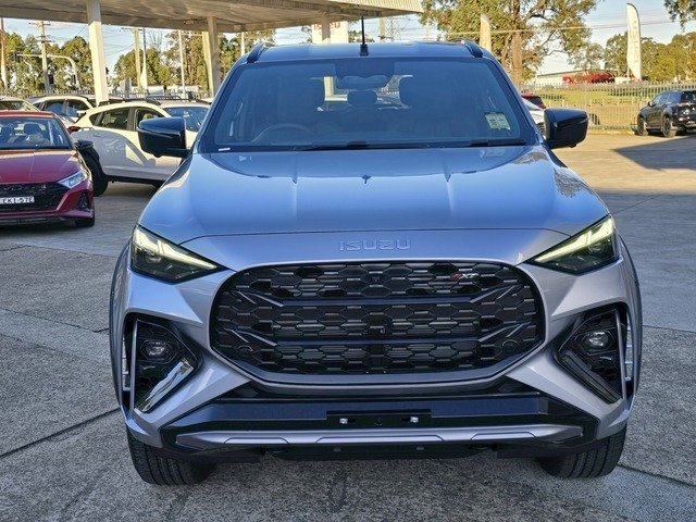 2026 Isuzu MU-X