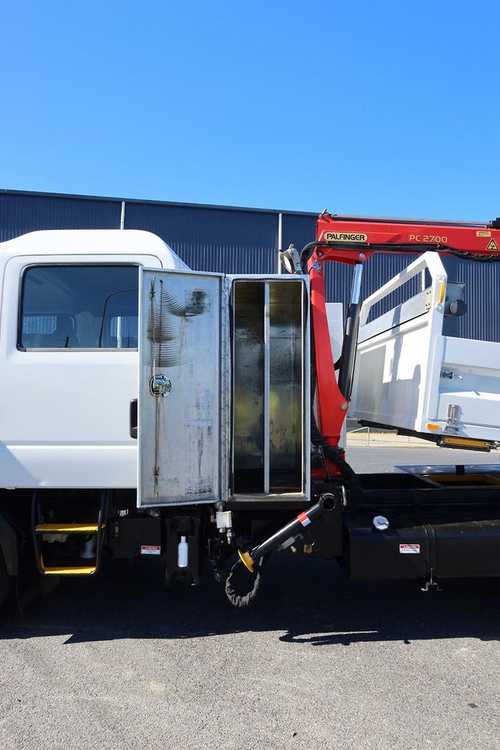 2016 Isuzu F Series FRR110-260