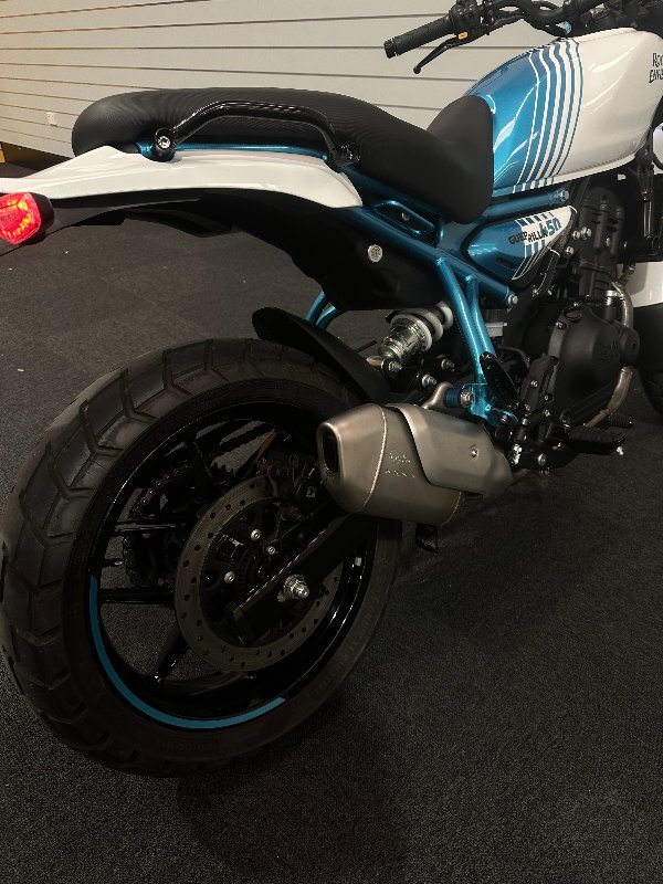 2024 Royal Enfield GUERILLA 450 Blue