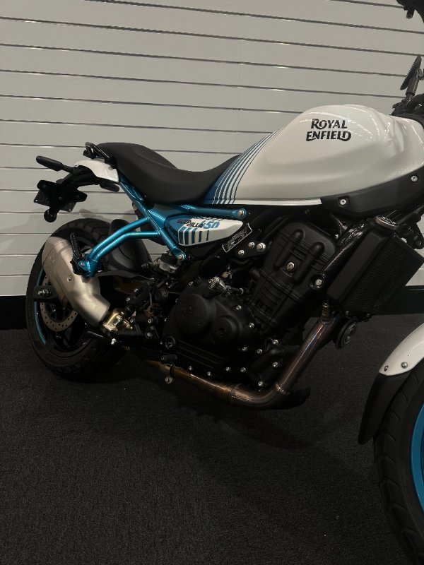 2024 Royal Enfield GUERILLA 450 Blue