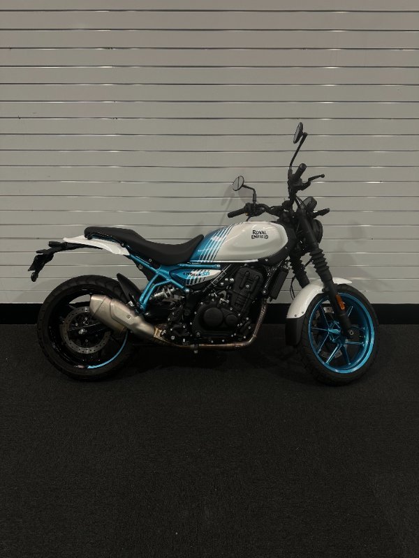 2024 Royal Enfield GUERILLA 450 Blue