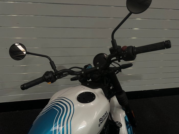 2024 Royal Enfield GUERILLA 450 Blue