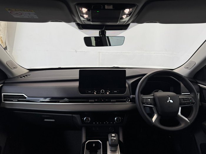 2025 Mitsubishi Outlander Aspire
