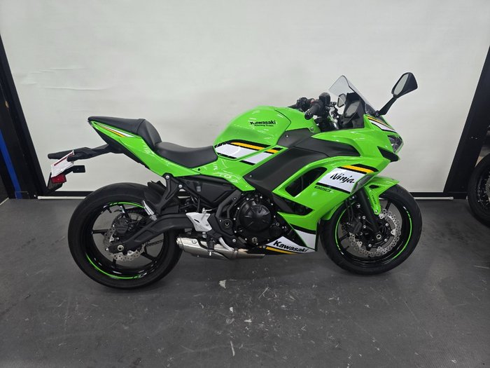 2025 Kawasaki NINJA 650 Green