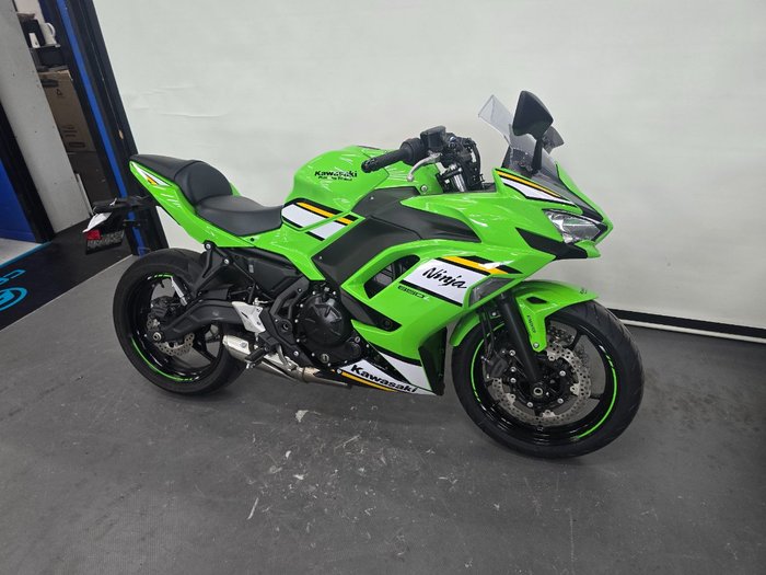 2025 Kawasaki NINJA 650 Green