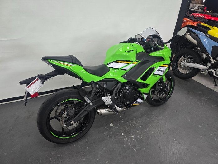 2025 Kawasaki NINJA 650 Green