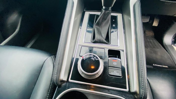2022 Mitsubishi Pajero Sport Exceed