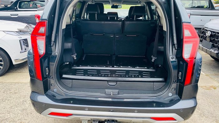 2022 Mitsubishi Pajero Sport Exceed