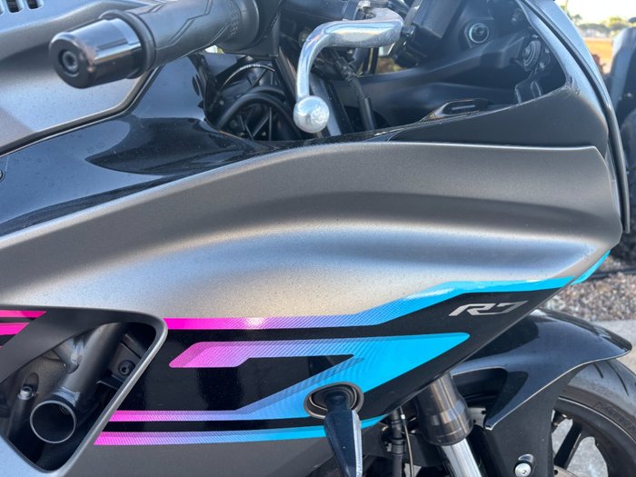 2024 YAMAHA YZF-R7LA grey