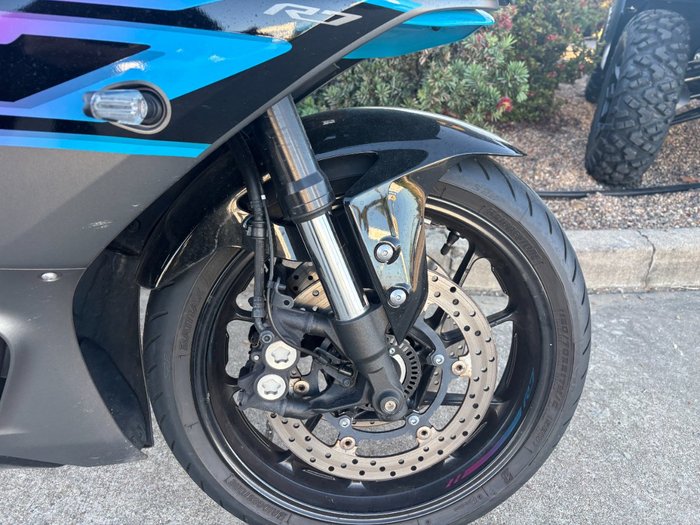 2024 YAMAHA YZF-R7LA grey
