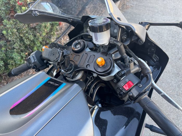 2024 YAMAHA YZF-R7LA grey
