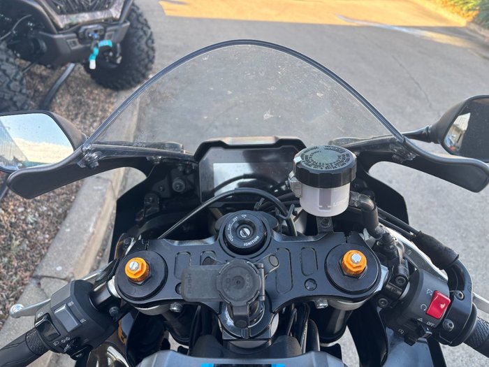 2024 YAMAHA YZF-R7LA grey