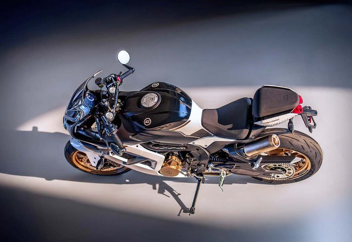 2025 CFMOTO 500 SR VOOM Zephyr Blue, Nebula White