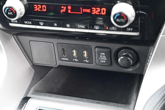 2022 Mitsubishi Pajero Sport GLS