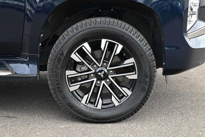 2022 Mitsubishi Pajero Sport GLS