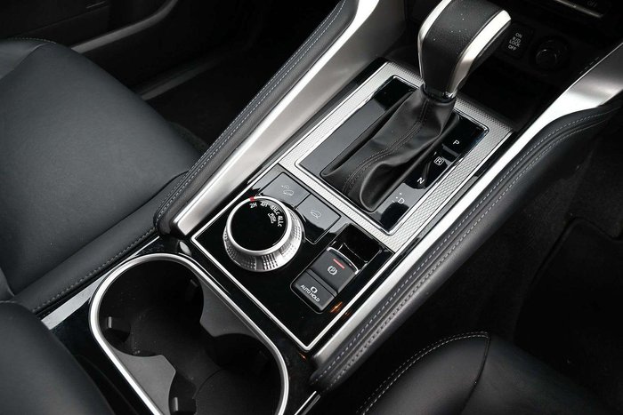 2022 Mitsubishi Pajero Sport GLS
