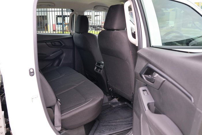 2022 Isuzu D-MAX 15