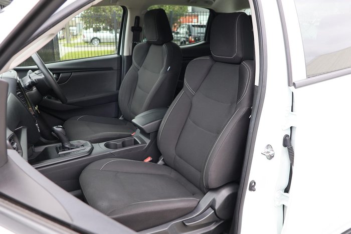 2022 Isuzu D-MAX 13