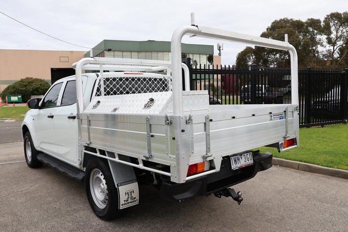 2022 Isuzu D-MAX 6