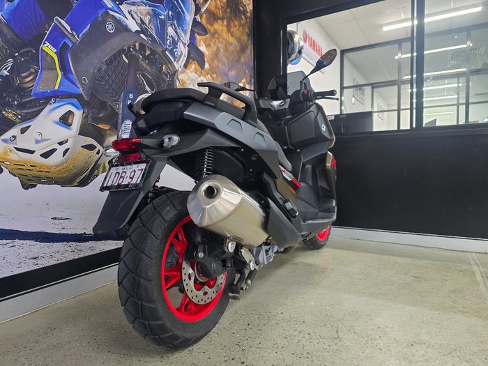 2025 BMW Motorrad C 400 X GREEN
