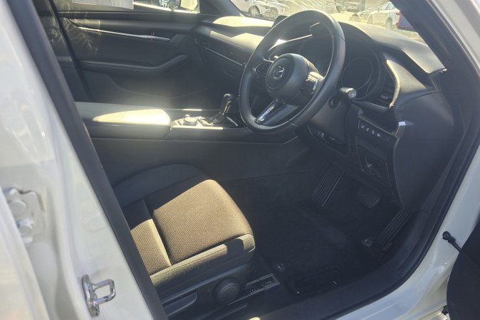 2024 MAZDA MAZDA3 G20 PURE