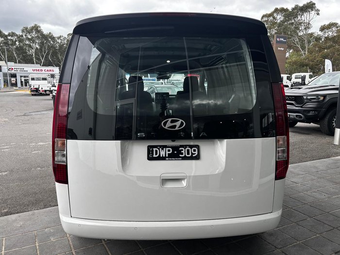 2025 Hyundai STARIA LOAD