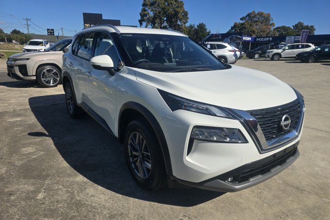 2024 NISSAN X-TRAIL ST (2WD)