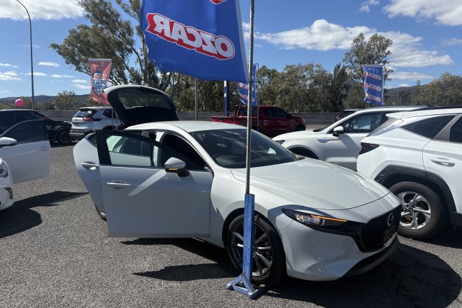 2024 MAZDA MAZDA3 G20 PURE