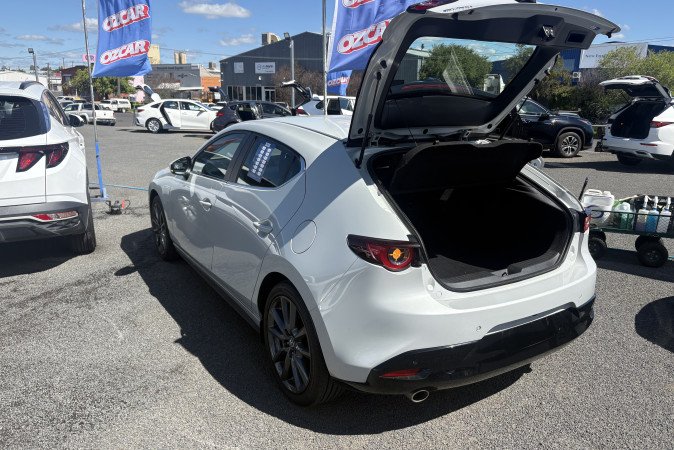 2024 MAZDA MAZDA3 G20 PURE