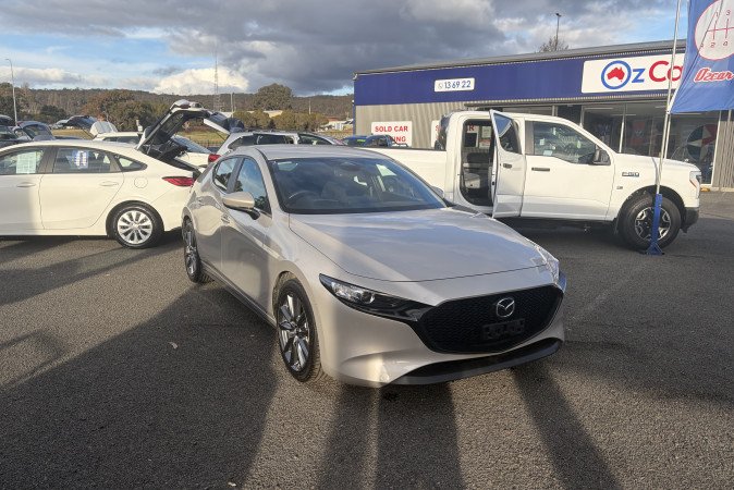 2024 MAZDA MAZDA3