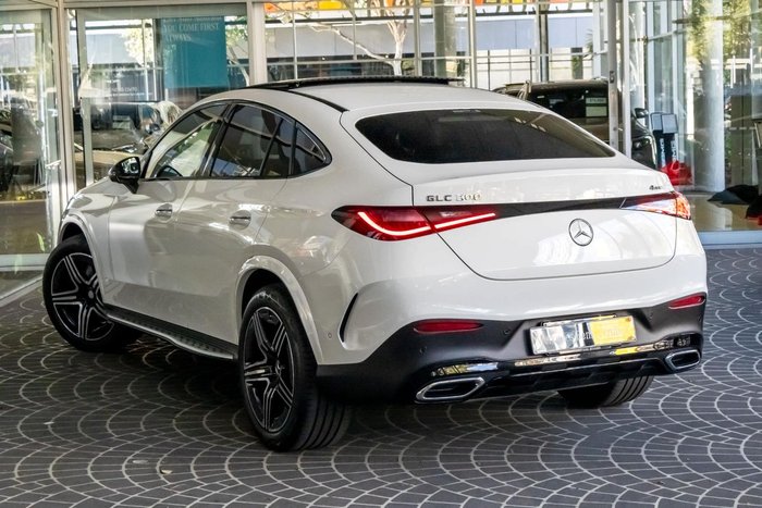 2025 Mercedes-Benz GLC-Class