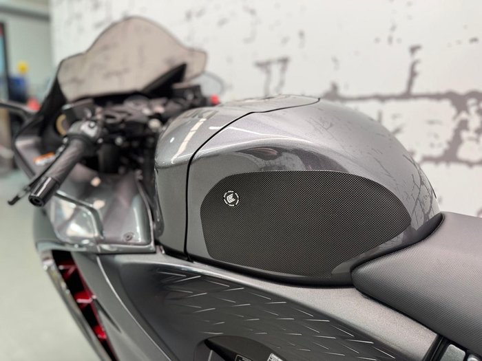 2023 Suzuki Hayabusa (GSX1300R) Hayabusa Grey