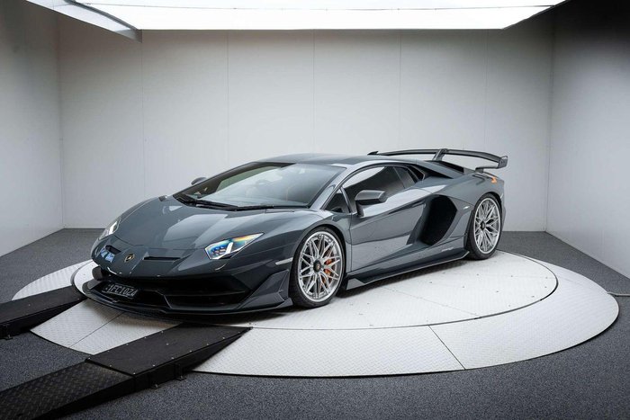 2019 Lamborghini Aventador SVJ