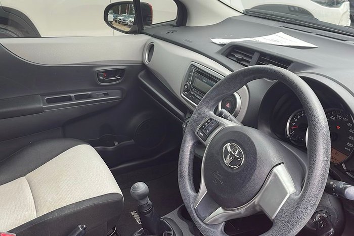 2013 Toyota Yaris YR