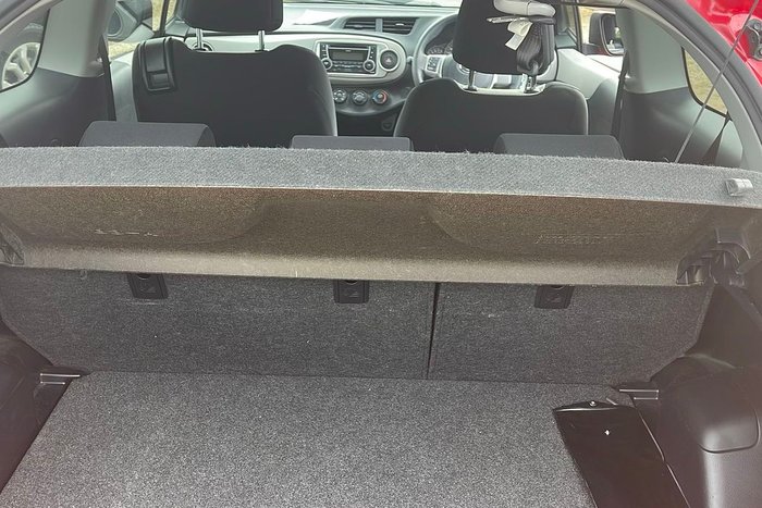 2013 Toyota Yaris YR